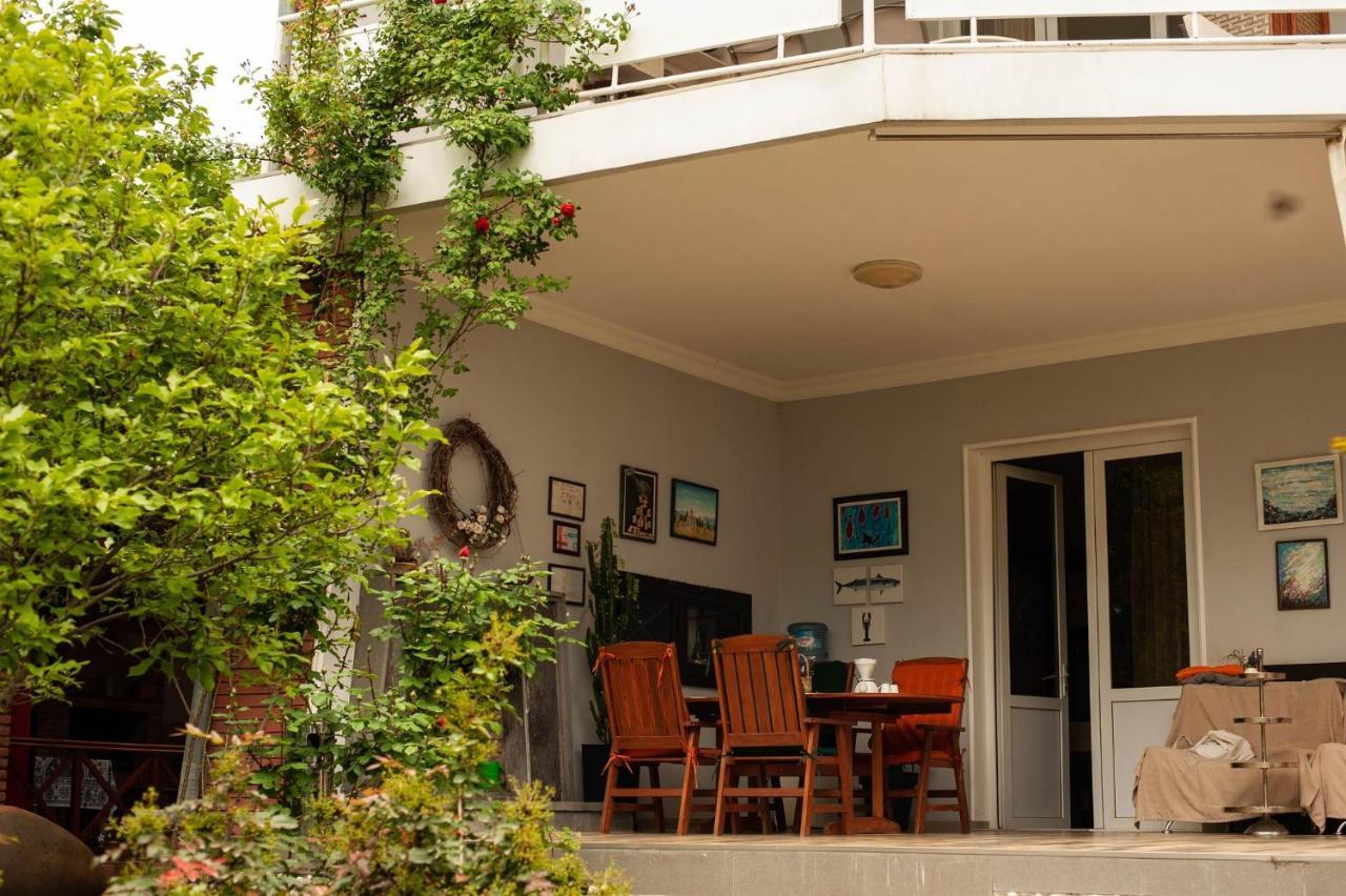 Neli & Zaal Guest House Telavi Dış mekan fotoğraf